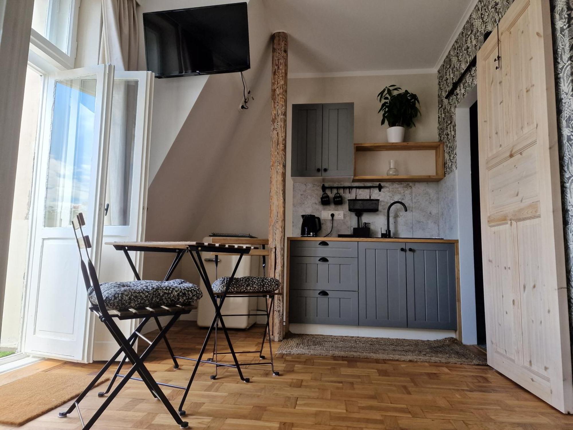 Klimatyczny Apartament Na Bydgoskim Przedmiesciu Torun Luaran gambar