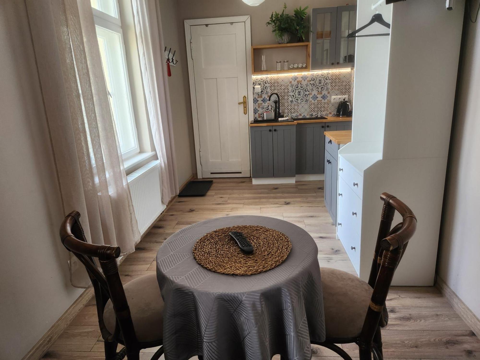Klimatyczny Apartament Na Bydgoskim Przedmiesciu Torun Luaran gambar